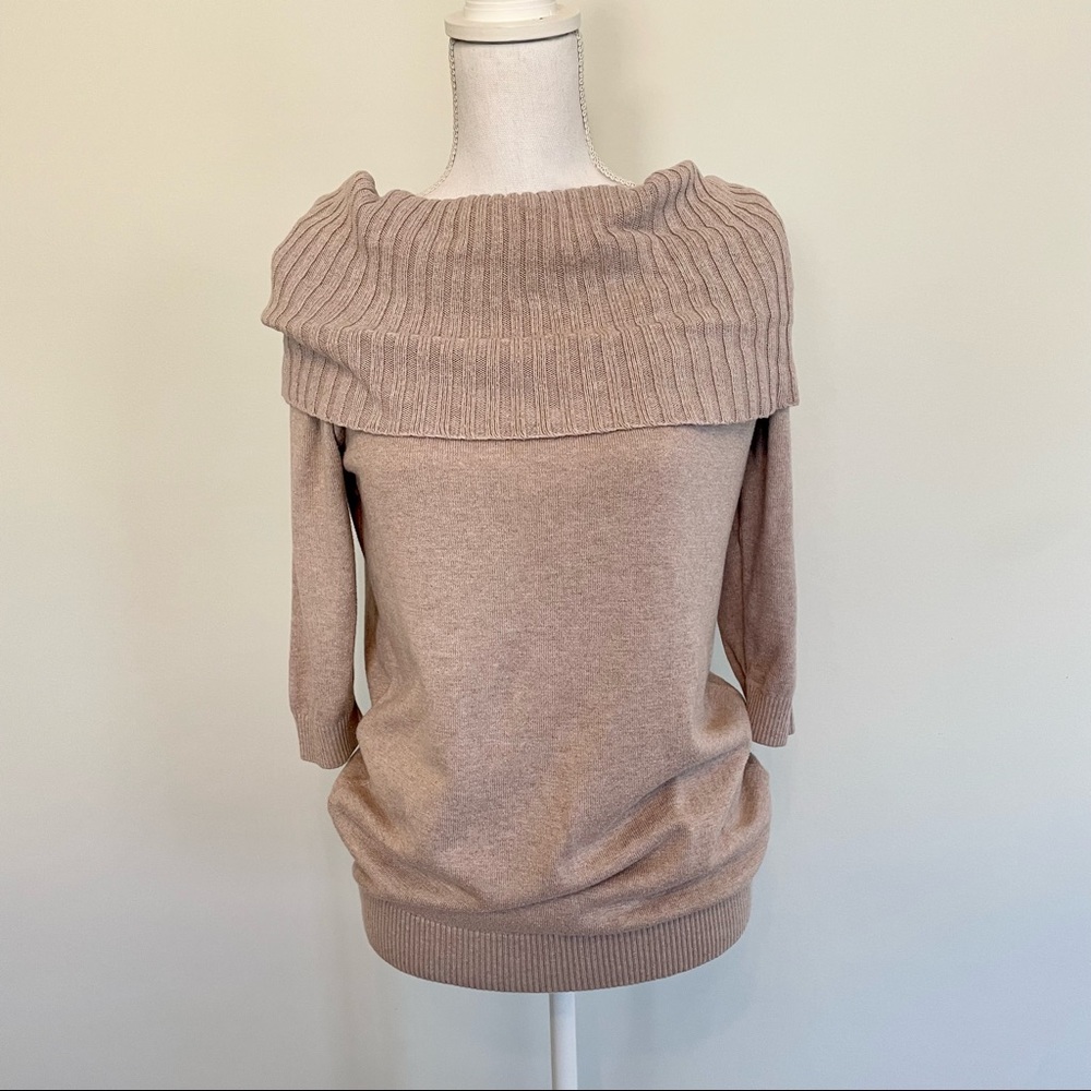 Express Sweater - Picture 4 of 7
